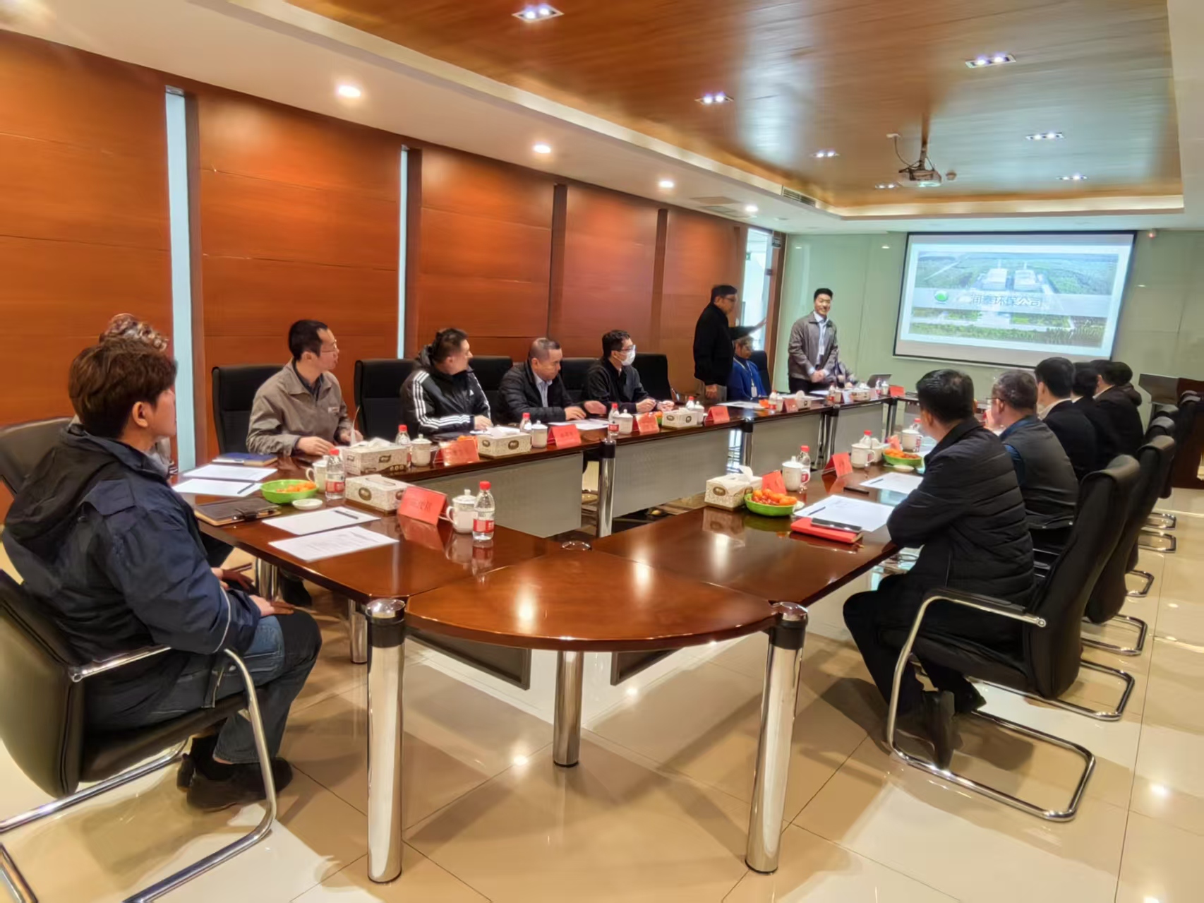 2025.2.21-北京市台联、通州区统战部、永乐店镇政府领导来公司莅临指导